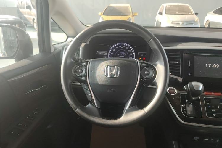 Used Honda Odyssey 2017 2.4L Smart Edition Steering Wheel