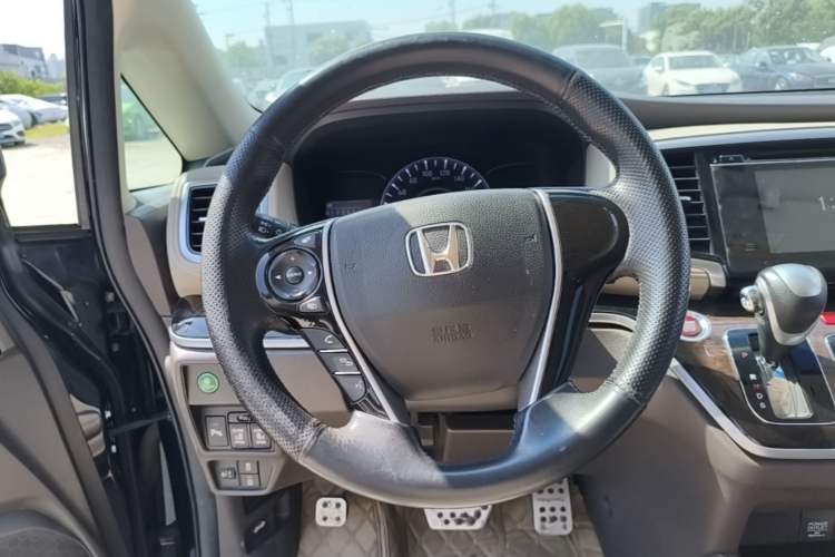 Used Honda Odyssey 2017 2.4L Luxury Edition Steering Wheel
