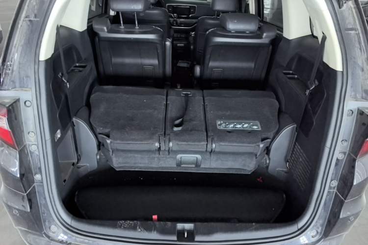 Used Honda Odyssey 2017 2.4L Smart Edition Trunk