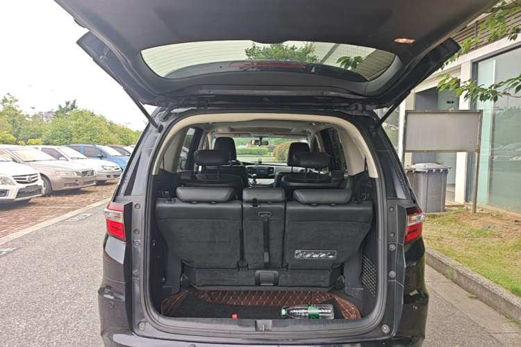 Used Honda Odyssey 2017 2.4L Smart Edition Trunk