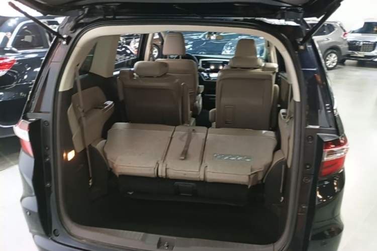 Used Honda Odyssey 2017 2.4L Luxury Edition Trunk