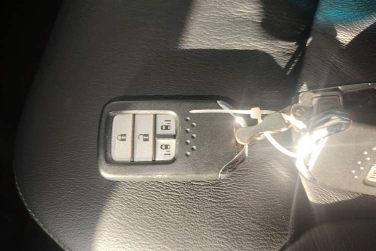 Used Honda Odyssey 2017 2.4L Smart Edition Vehicle Key