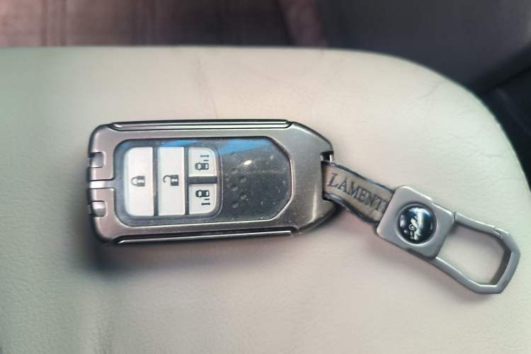 Used Honda Odyssey 2017 2.4L Luxury Edition Vehicle Key