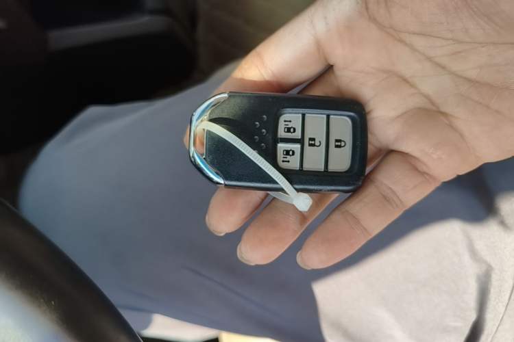 Used Honda Odyssey 2017 2.4L Luxury Edition Vehicle Key
