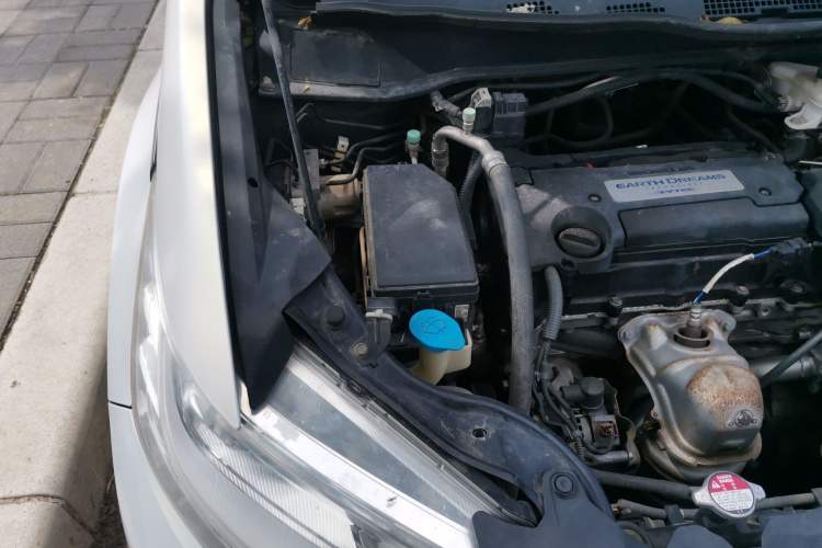 Used Honda Odyssey 2017 2.4L Luxury Edition Engine Bay Right
