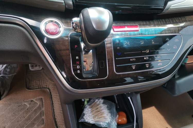 Used Honda Odyssey 2017 2.4L Luxury Edition Gear Lever