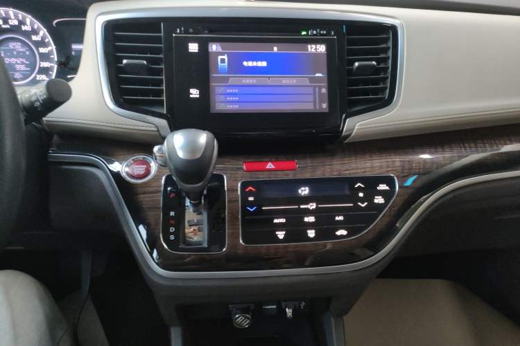 Used Honda Odyssey 2017 2.4L Luxury Edition Audio And AC Panel