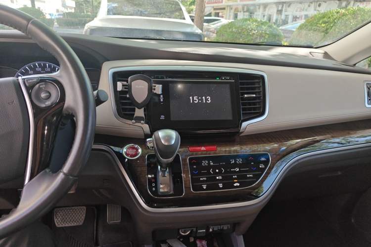 Used Honda Odyssey 2017 2.4L Smart Edition Audio And AC Panel