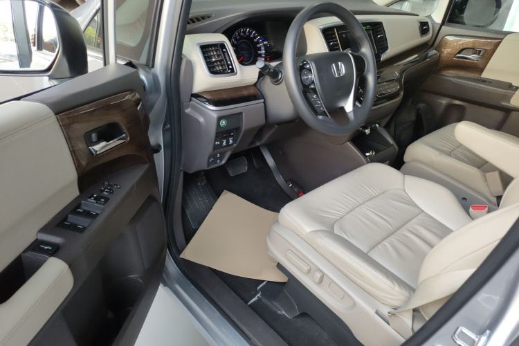 Used Honda Odyssey 2017 2.4L Luxury Edition Driver Seat