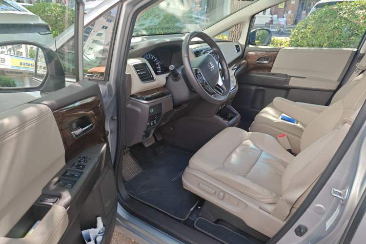 Used Honda Odyssey 2017 2.4L Smart Edition Driver Seat