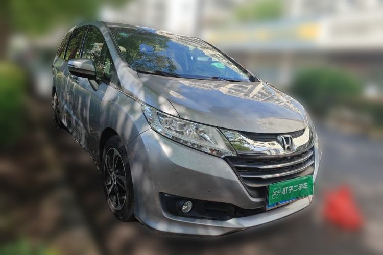 Used Honda Odyssey 2017 2.4L Smart Edition Front Right 45 Deg