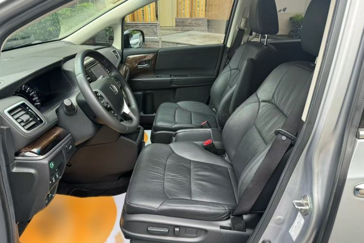 Used Honda Odyssey 2017 2.4L Smart Edition Interior 4