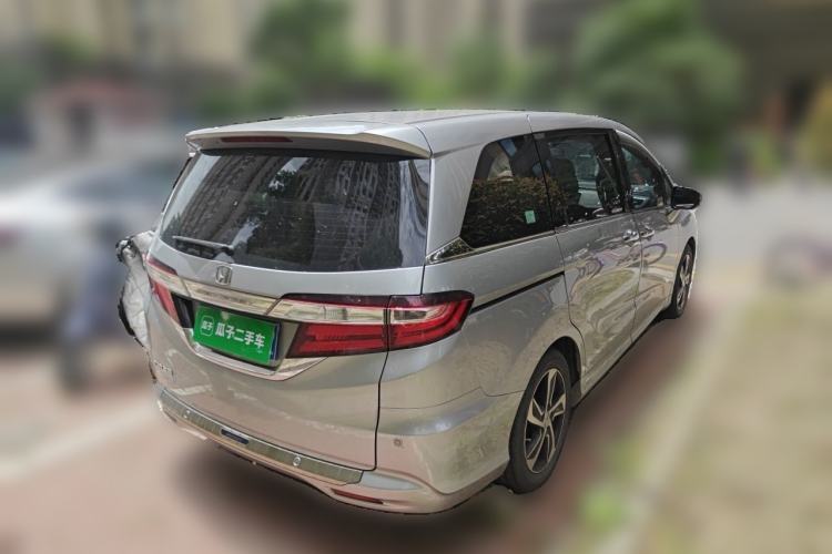 Used Honda Odyssey 2017 2.4L Luxury Edition Rear Right 45 Deg