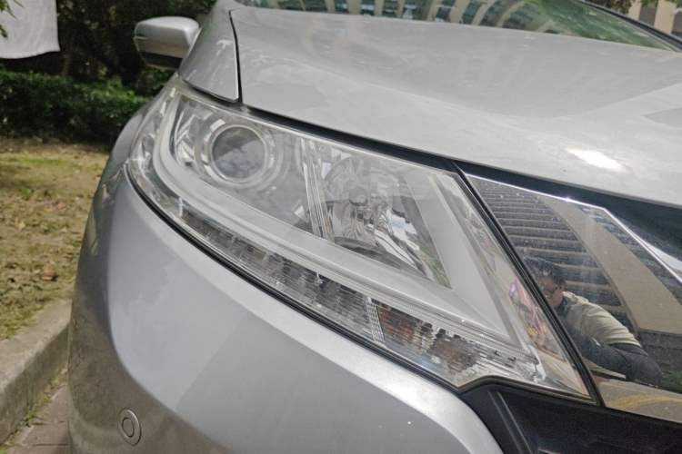 Used Honda Odyssey 2017 2.4L Luxury Edition Right Front Headlight