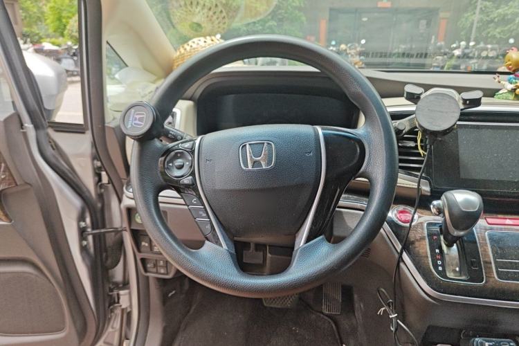 Used Honda Odyssey 2017 2.4L Luxury Edition Steering Wheel