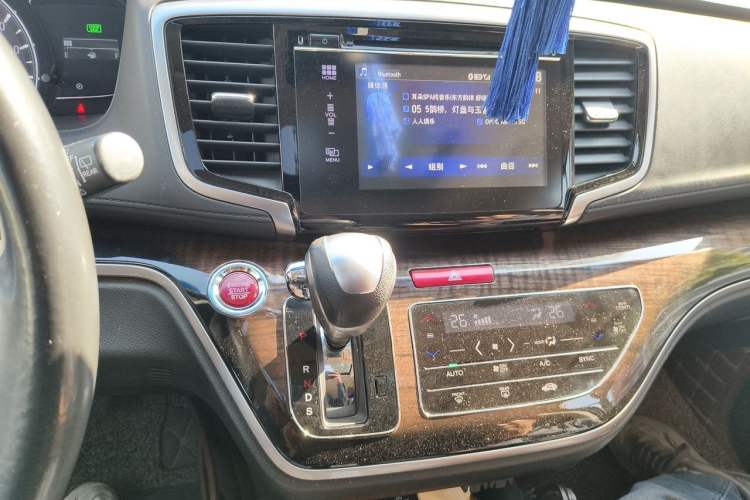 Used Honda Odyssey 2017 2.4L Smart Edition Audio And AC Panel