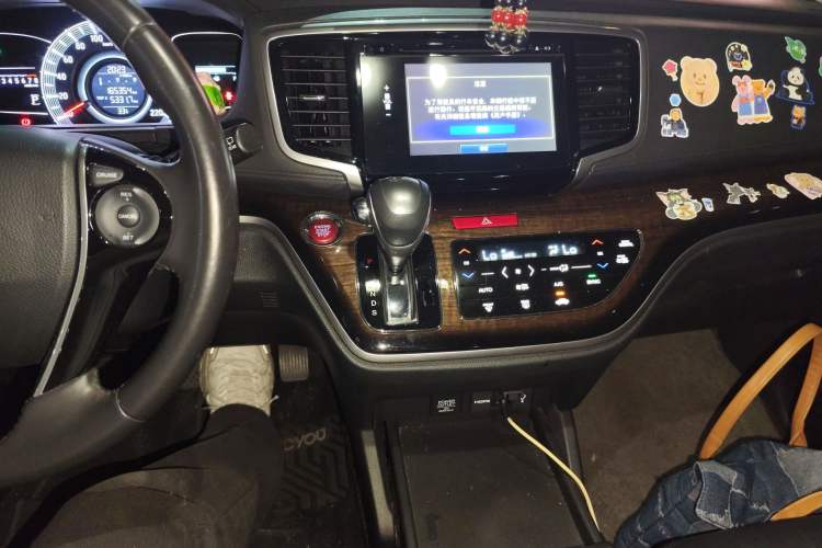 Used Honda Odyssey 2017 2.4L Smart Edition Audio And AC Panel