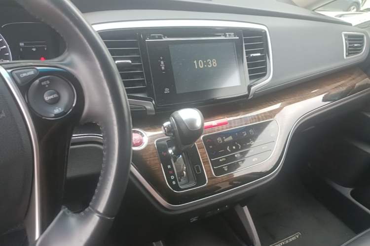 Used Honda Odyssey 2017 2.4L Smart Edition Audio And AC Panel