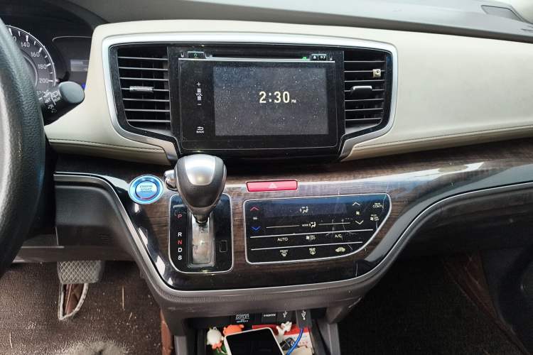 Used Honda Odyssey 2017 2.4L Luxury Edition Audio And AC Panel