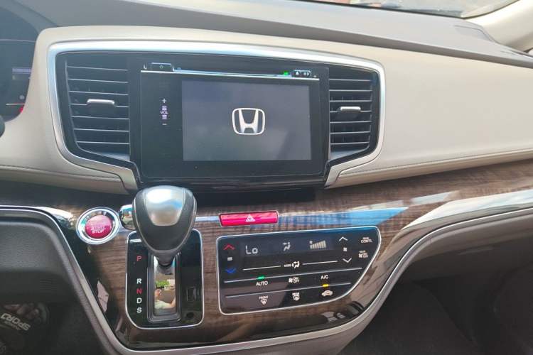 Used Honda Odyssey 2017 2.4L Luxury Edition Audio And AC Panel