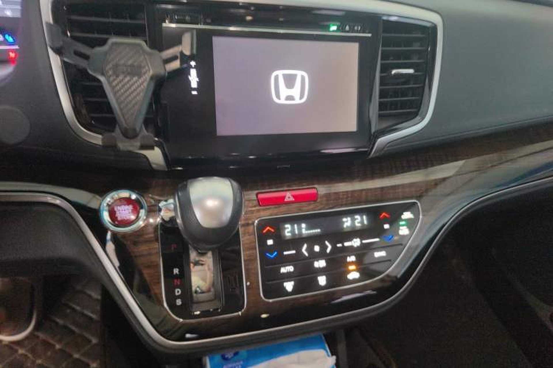Used Honda Odyssey 2017 2.4L Smart Edition Audio And AC Panel
