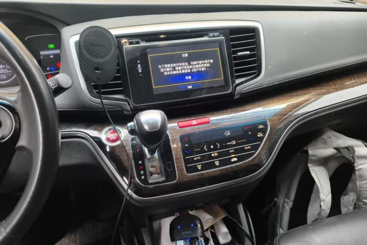 Used Honda Odyssey 2017 2.4L Smart Edition Audio And AC Panel