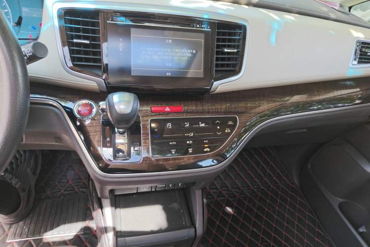 Used Honda Odyssey 2017 2.4L Luxury Edition Audio And AC Panel