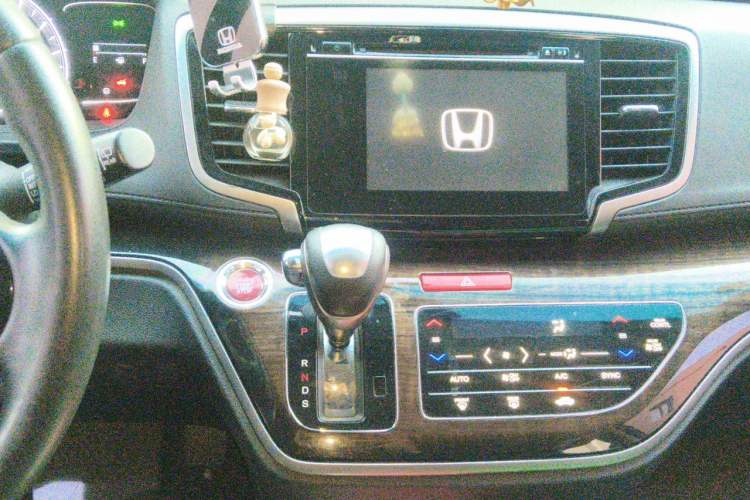 Used Honda Odyssey 2017 2.4L Smart Edition Audio And AC Panel