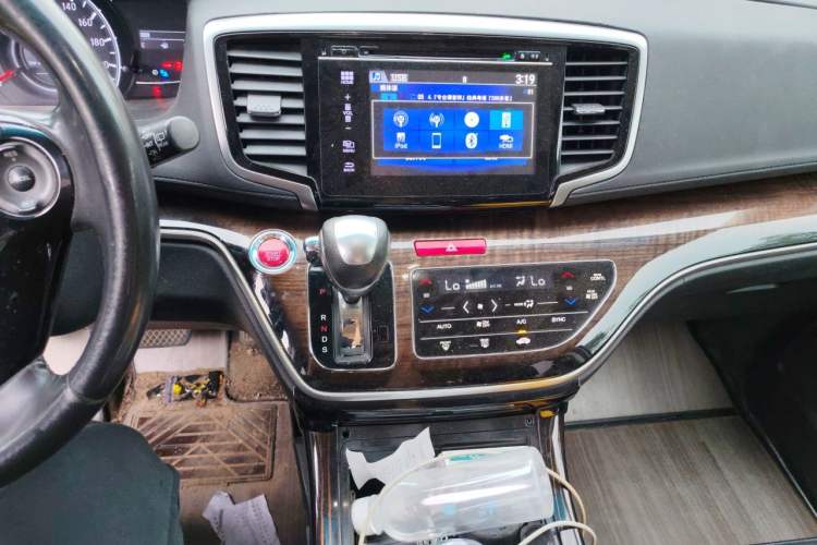 Used Honda Odyssey 2017 2.4L Smart Edition Audio And AC Panel