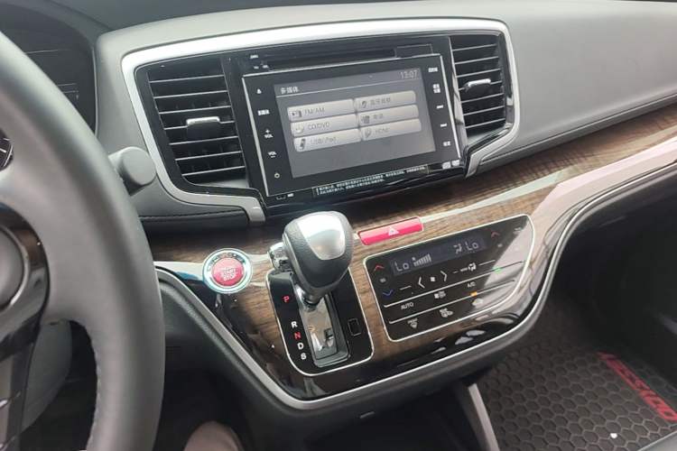 Used Honda Odyssey 2017 2.4L Supreme Edition Audio And AC Panel