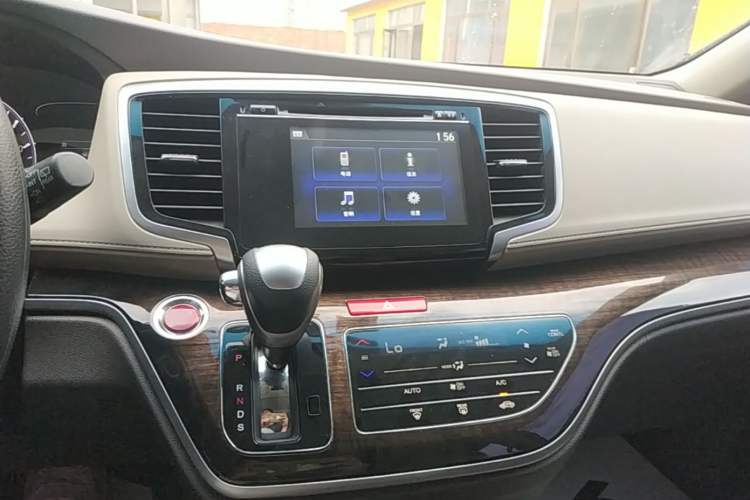 Used Honda Odyssey 2017 2.4L Luxury Edition Audio And AC Panel