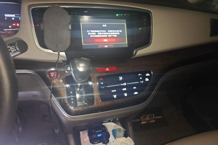 Used Honda Odyssey 2017 2.4L Luxury Edition Audio And AC Panel