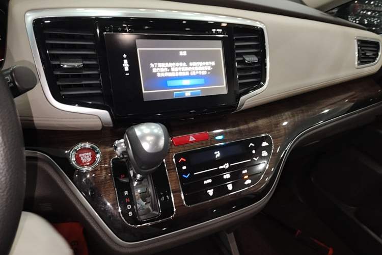 Used Honda Odyssey 2017 2.4L Luxury Edition Audio And AC Panel