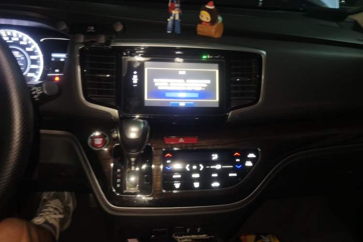 Used Honda Odyssey 2017 2.4L Smart Edition Audio And AC Panel