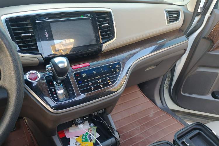 Used Honda Odyssey 2017 2.4L Luxury Edition Audio And AC Panel