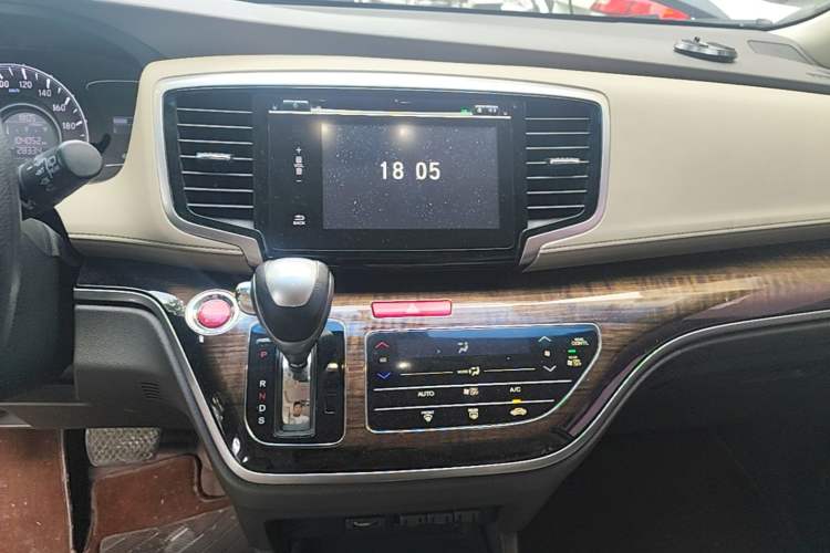 Used Honda Odyssey 2017 2.4L Luxury Edition Audio And AC Panel