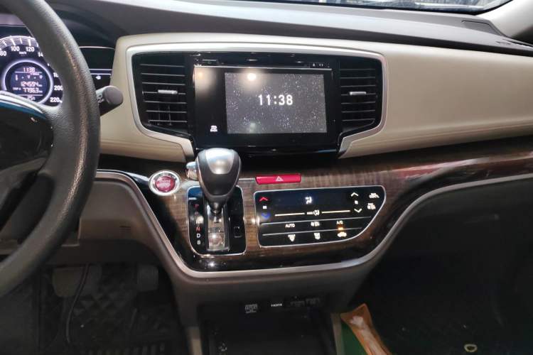 Used Honda Odyssey 2017 2.4L Luxury Edition Audio And AC Panel
