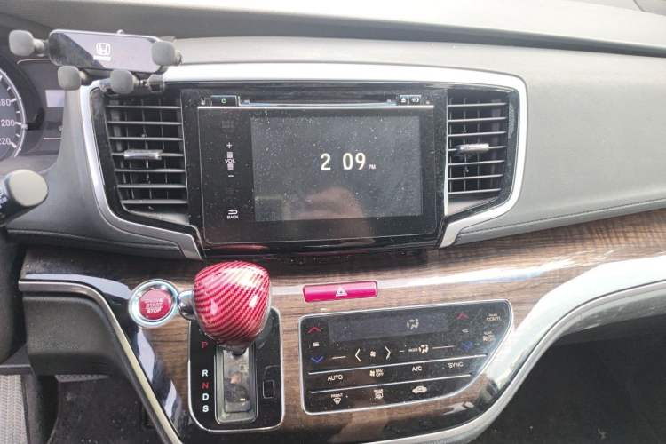 Used Honda Odyssey 2017 2.4L Smart Edition Audio And AC Panel