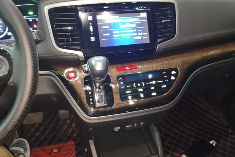 Used Honda Odyssey 2017 2.4L Smart Edition Audio And AC Panel