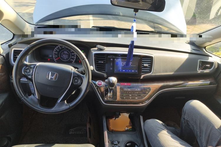 Used Honda Odyssey 2017 2.4L Smart Edition Center Console