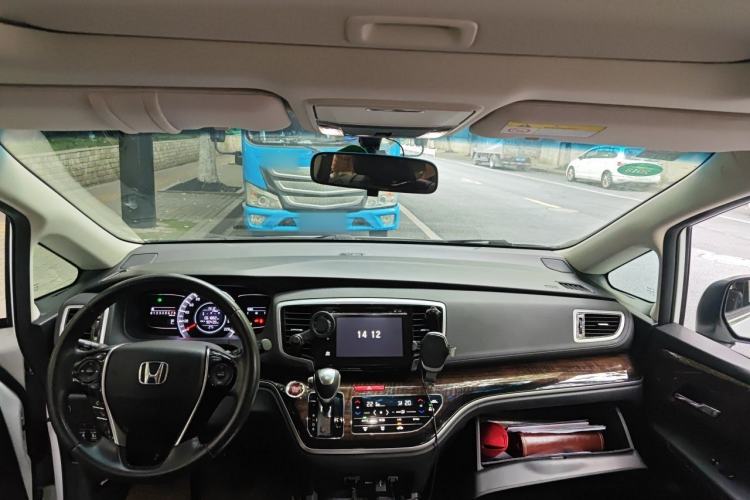 Used Honda Odyssey 2017 2.4L Smart Edition Center Console