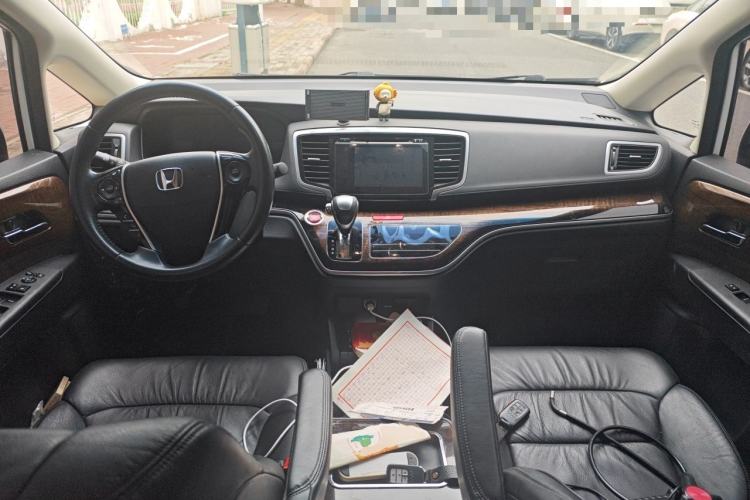 Used Honda Odyssey 2017 2.4L Smart Edition Center Console