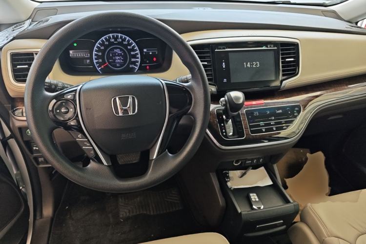 Used Honda Odyssey 2017 2.4L Luxury Edition Center Console