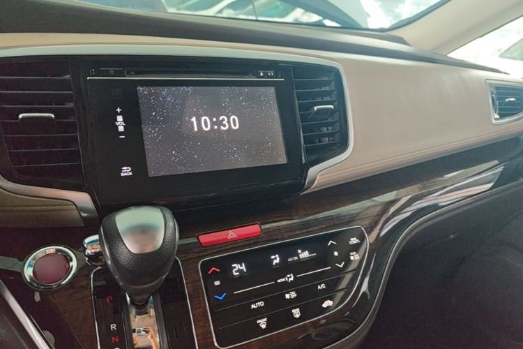 Used Honda Odyssey 2017 2.4L Luxury Edition Center Console