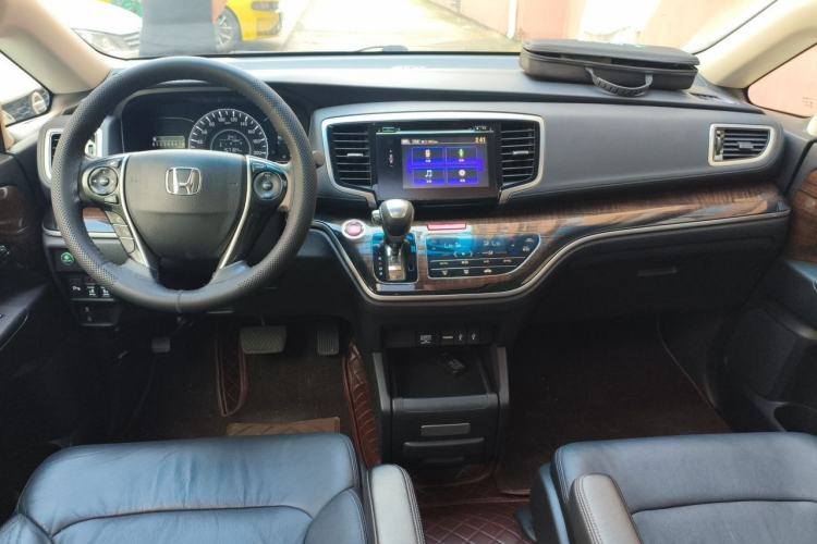 Used Honda Odyssey 2017 2.4L Smart Edition Center Console