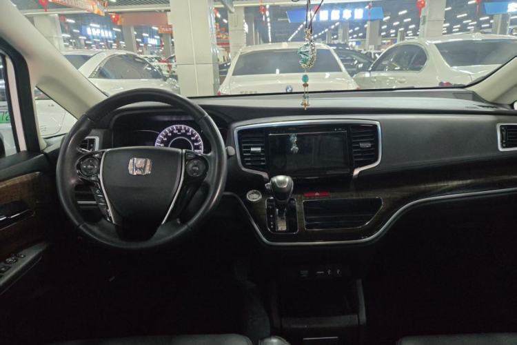 Used Honda Odyssey 2017 2.4L Smart Edition Center Console