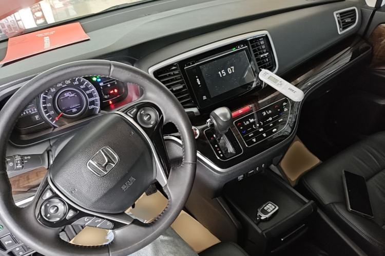 Used Honda Odyssey 2017 2.4L Smart Edition Center Console