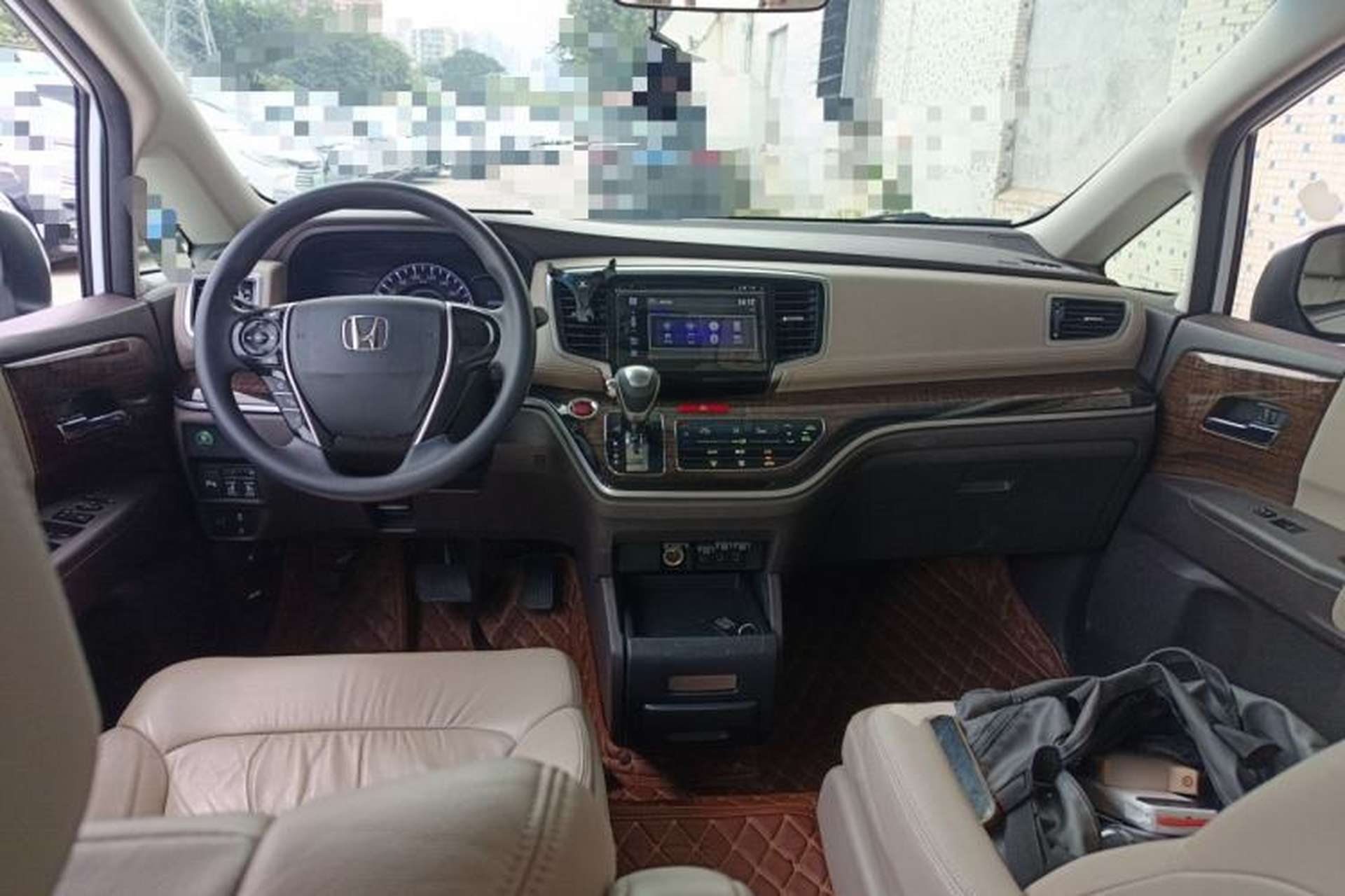 Used Honda Odyssey 2017 2.4L Luxury Edition Center Console