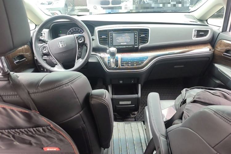 Used Honda Odyssey 2017 2.4L Supreme Edition Center Console