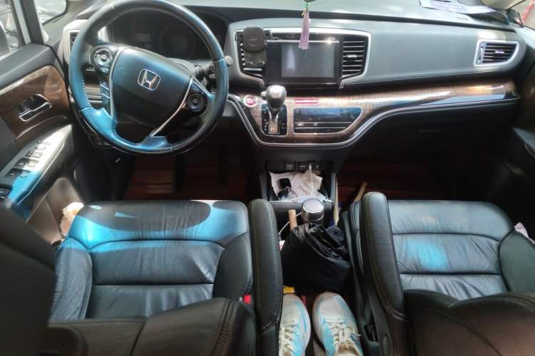 Used Honda Odyssey 2017 2.4L Smart Edition Center Console